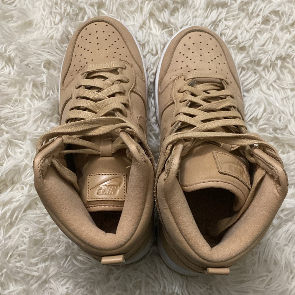 Nikes - Picture 2 of 3